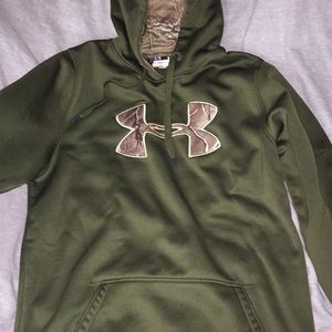 Under armor pullover